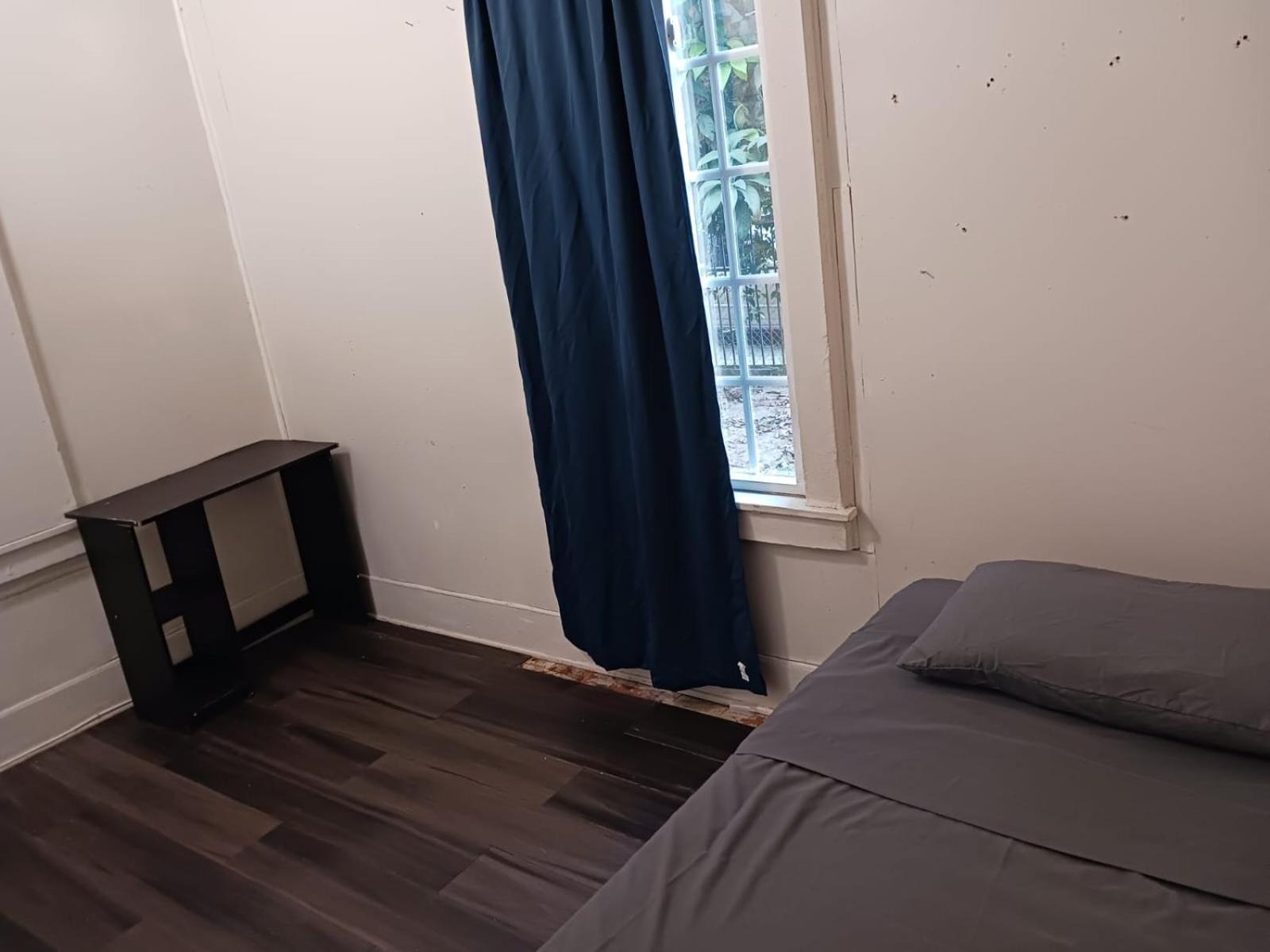 House Downtown Oc Santa Ana Hostel Kültér fotó
