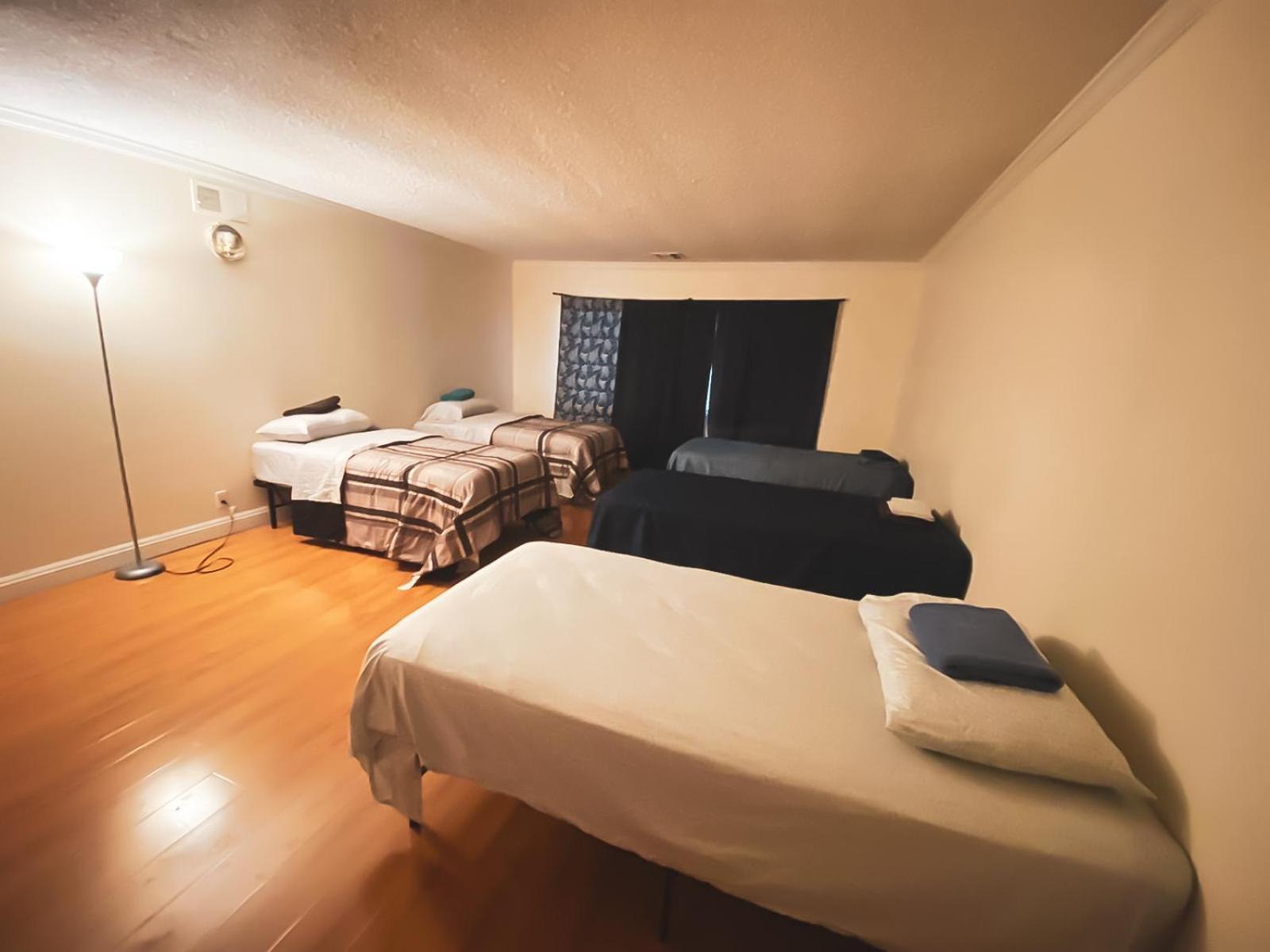 House Downtown Oc Santa Ana Hostel Kültér fotó